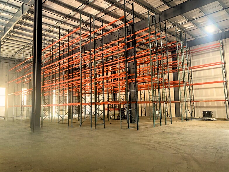 More Photos Of 105 W Dewey Ave, Wharton Warehouse For Lease