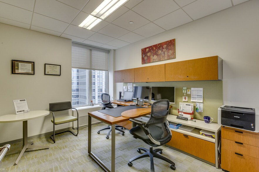 More Photos Of 200 E Randolph St, Chicago Office For Lease