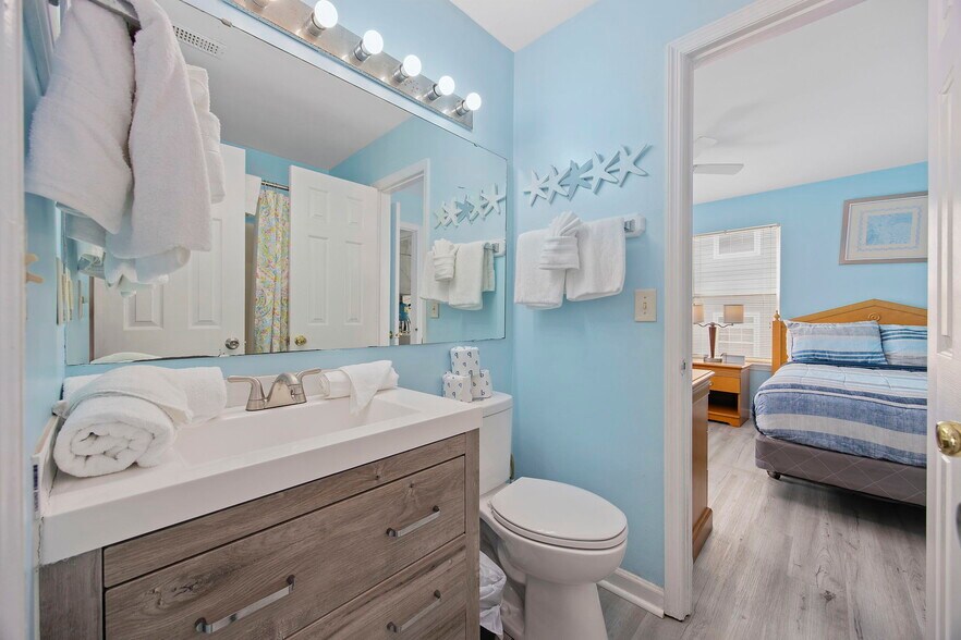 More Photos Of 412 S Seaside Dr, Surfside Beach Multifamily For Sale