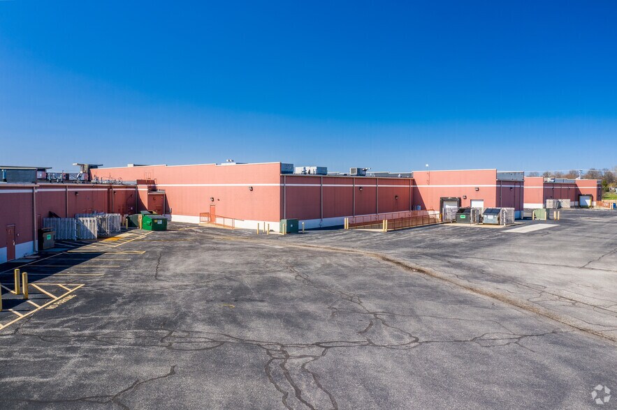 More Photos Of Frank Scott Pky & Hwy 15, Belleville Unknown For Lease