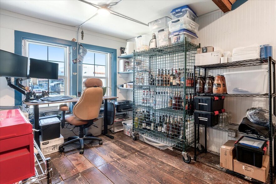 More Photos Of 217 W Hopkins St, San Marcos Restaurant For Sale