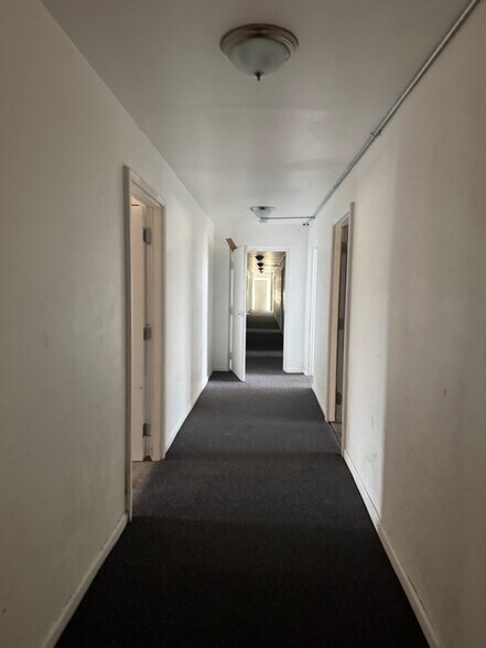 More Photos Of 18250 Weaver St, Detroit Apartments For Sale