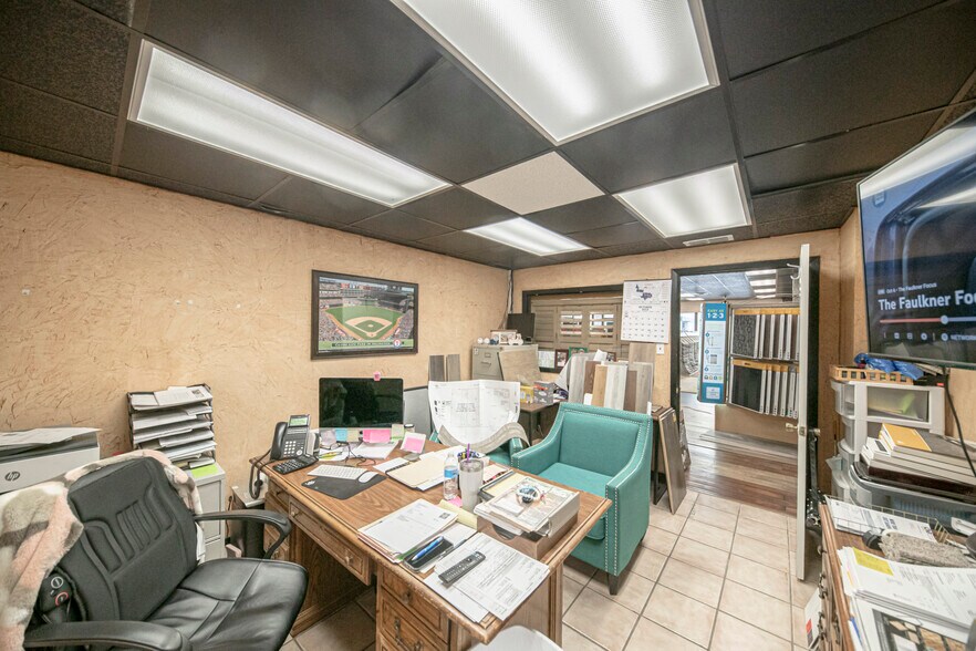 More Photos Of 3300 W Wall St, Midland Freestanding For Sale