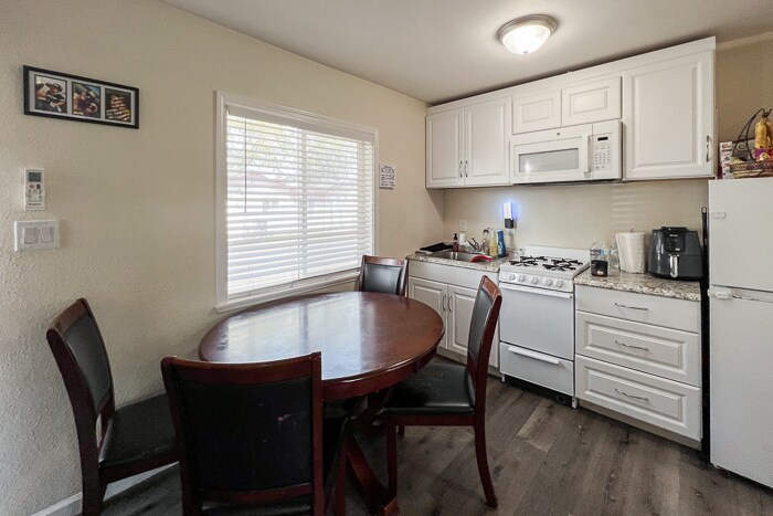 More Photos Of 6345 Bethel Island Rd, Bethel Island Apartments For Sale