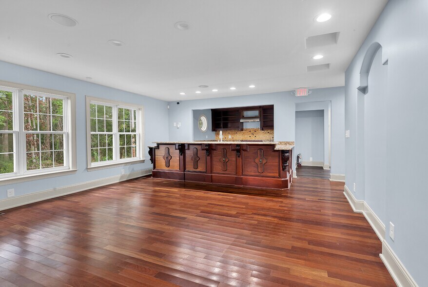 More Photos Of 9300 Highway 17 Byp, Murrells Inlet Office For Sale