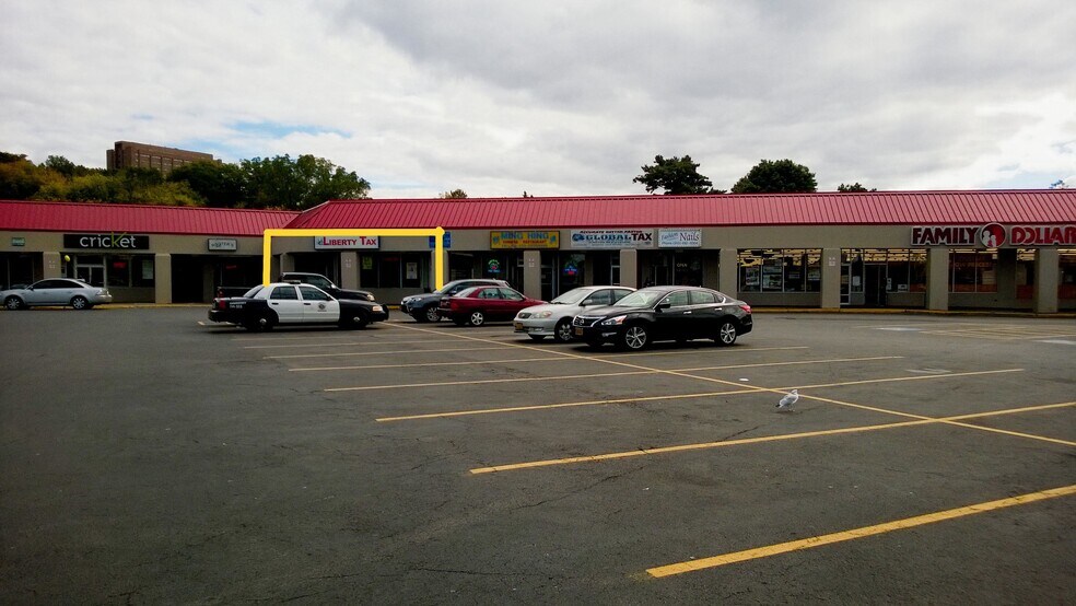 More Photos Of 4141 S Salina St, Syracuse Unknown For Lease