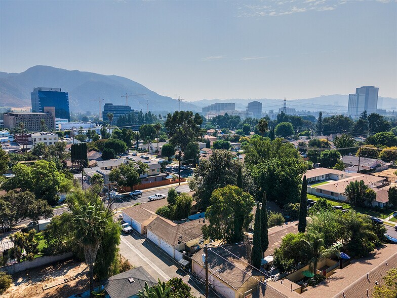 More Photos Of 202 N Florence St, Burbank Multifamily For Sale