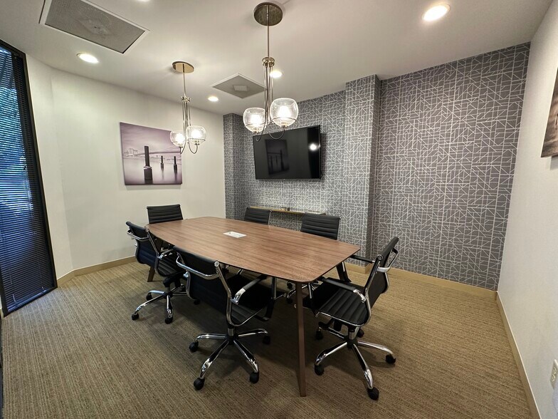 More Photos Of 3345 Bee Caves Rd, Austin Office For Lease