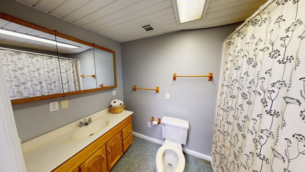 More Photos Of 565 Thomas St, Camilla Industrial For Sale