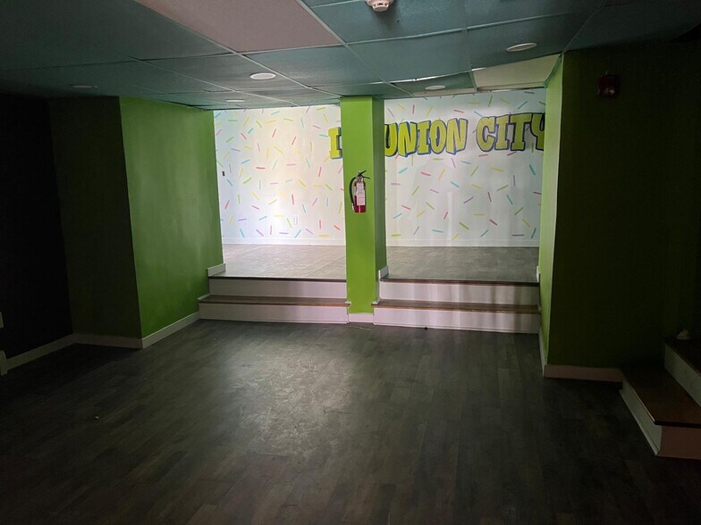 More Photos Of 4524 Bergenline Ave, Union City Apartments For Lease