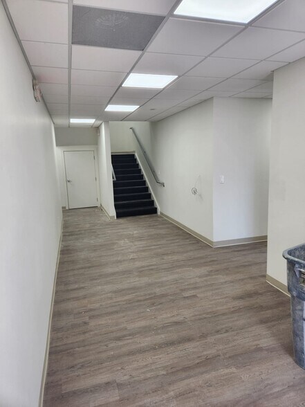 More Photos Of 1885 Swarthmore Ave, Lakewood Manufacturing For Sale