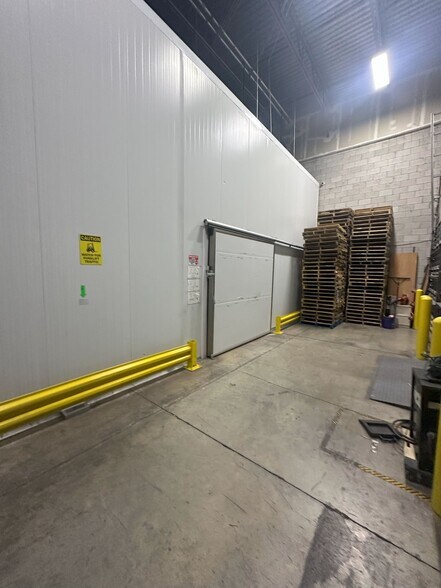 More Photos Of 3301-3389 NW 97th Ave, Miami Warehouse For Sale