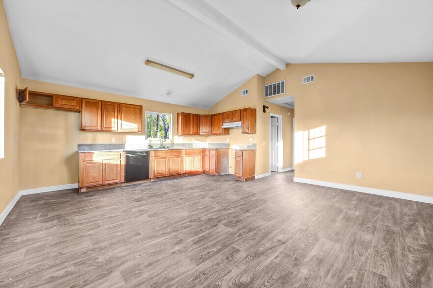 More Photos Of 1380 Glen Ave, Pasadena Apartments For Sale