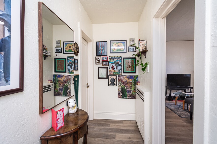 More Photos Of 2226-2230 Sutterville Rd, Sacramento Apartments For Sale