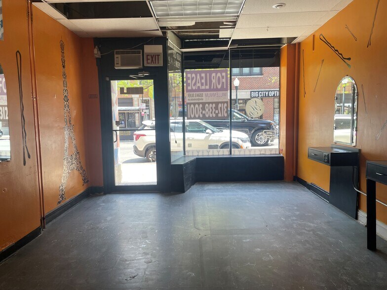 More Photos Of 5632-52 N Clark St, Chicago Apartments For Lease