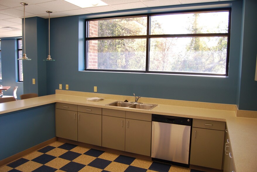 More Photos Of 1250 Wrights Ln, West Chester Office For Sale