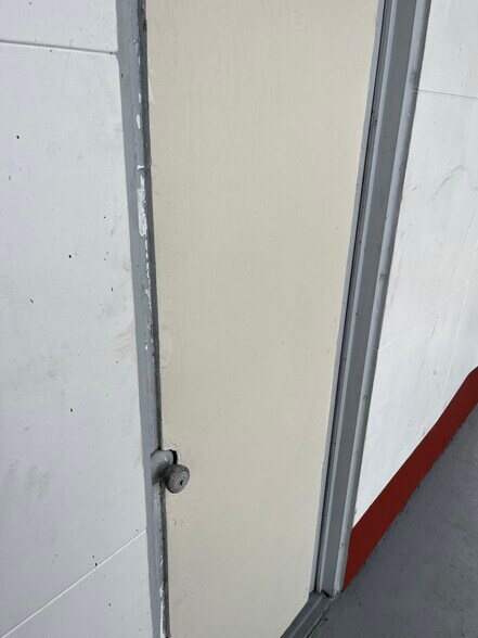 More Photos Of 207 N Temple Ave, Starke Auto Repair For Sale