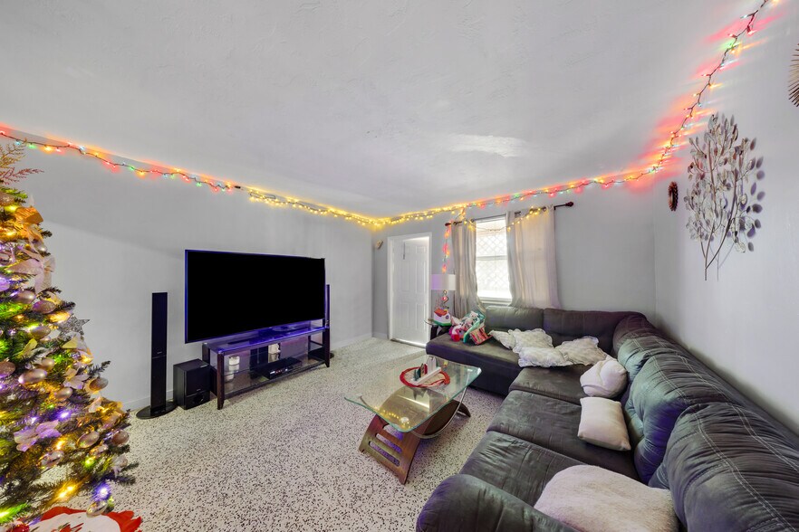 More Photos Of 3126 NW 28th St, Miami Apartments For Sale