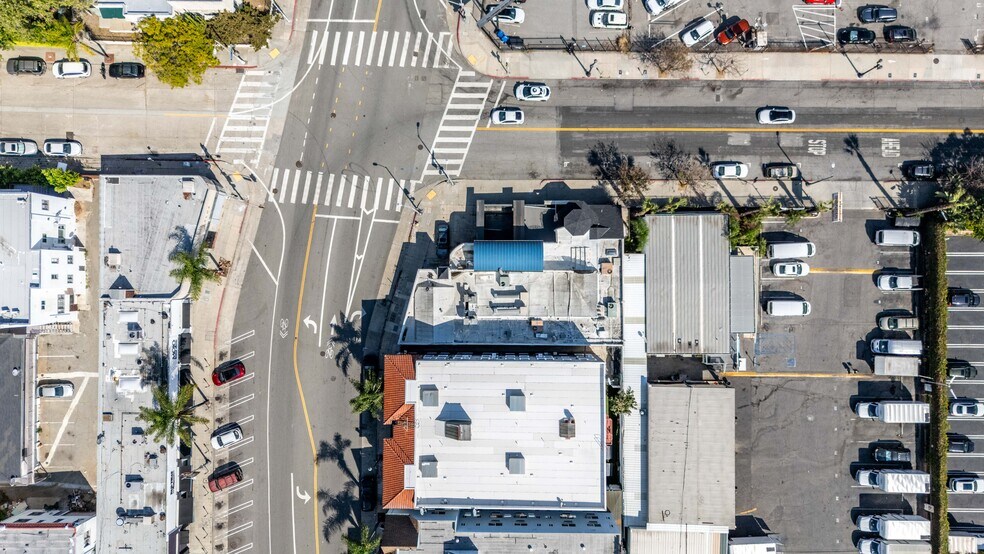 More Photos Of 6340 Yucca St, Los Angeles Restaurant For Sale
