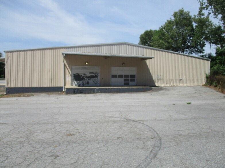 More Photos Of 91 New Leicester Hwy, Asheville Flex For Sale