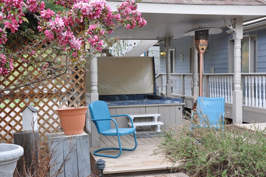 More Photos Of 118 6TH Ave, Ouray Hotel For Sale