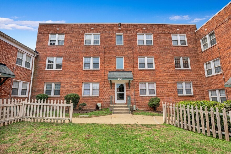 More Photos Of 1201 Benning Rd, Capitol Heights Apartments For Sale