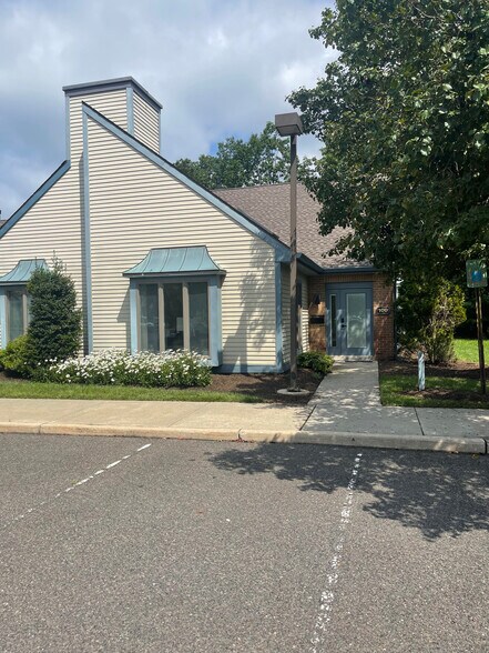 More Photos Of 200 Haddonfield Berlin, Gibbsboro Office For Sale