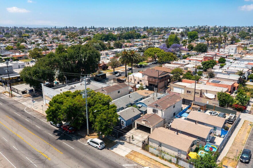 More Photos Of 10311-10315 S Figueroa St, Los Angeles Apartments For Sale