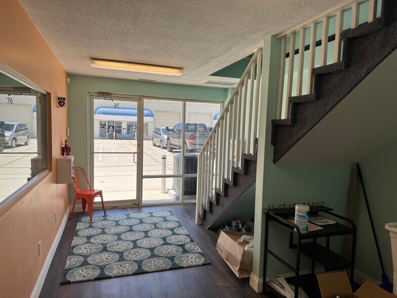 More Photos Of 2323 N State St, Bunnell Flex For Sale