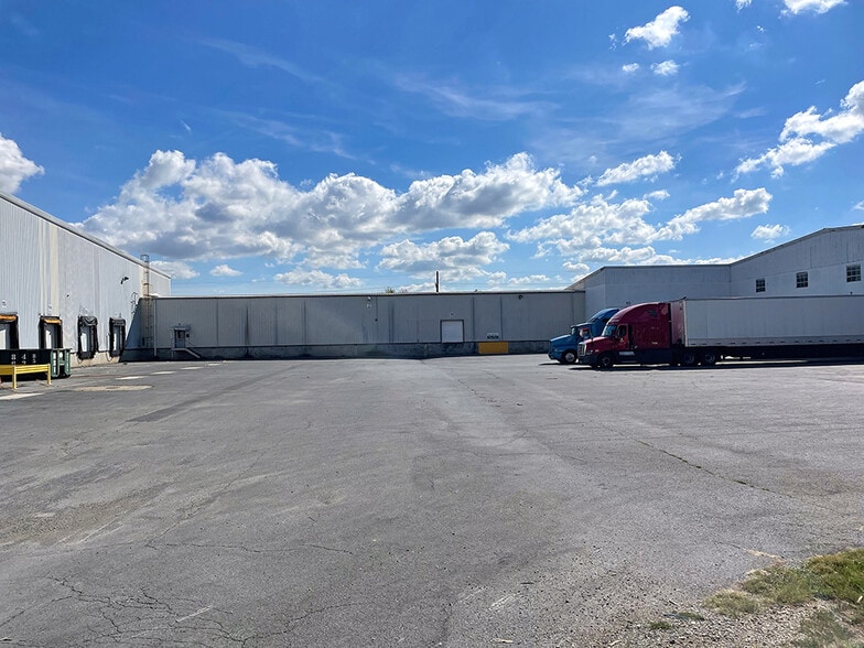 More Photos Of 19224 Longmeadow Rd, Hagerstown Distribution For Sale