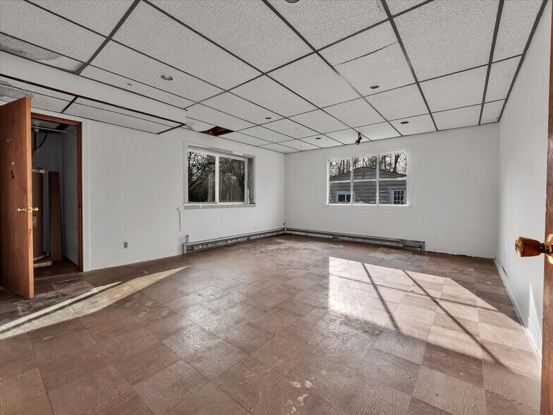 More Photos Of 5041 Guide Meridian, Bellingham Specialty For Sale