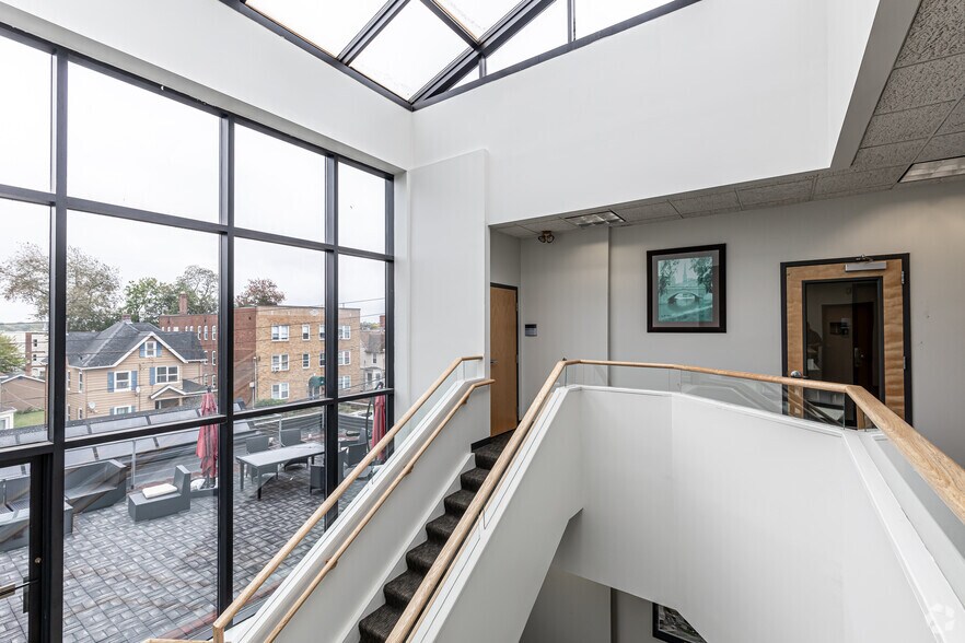 More Photos Of 67 Prospect Ave, West Hartford Medical For Sale