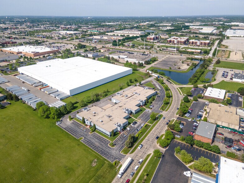 More Photos Of 1864 High Grove Ln, Naperville Flex For Lease