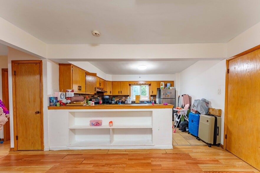 More Photos Of 2724 W 51st St, Chicago Storefront Retail Residential For Sale