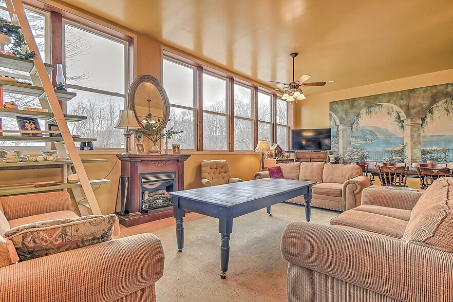 More Photos Of 19407 Bethel Rd, Abingdon Flex For Sale