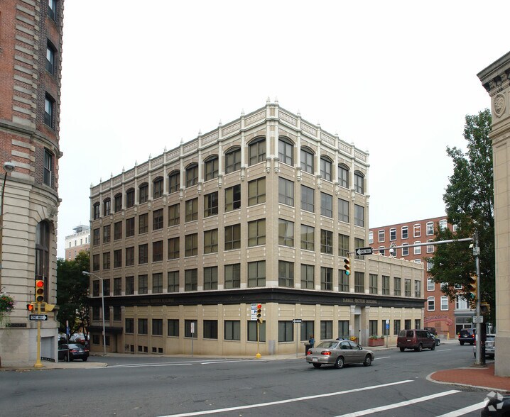 More Photos Of 144-146 Chestnut St, Springfield Office For Lease