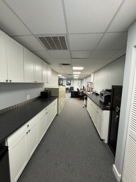 More Photos Of 3015 N Ocean Blvd, Fort Lauderdale Apartments For Sale
