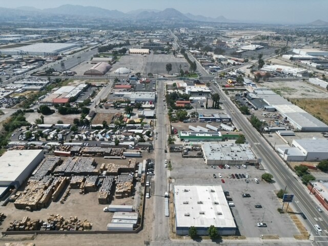 More Photos Of 247 S E St, San Bernardino Carwash For Sale