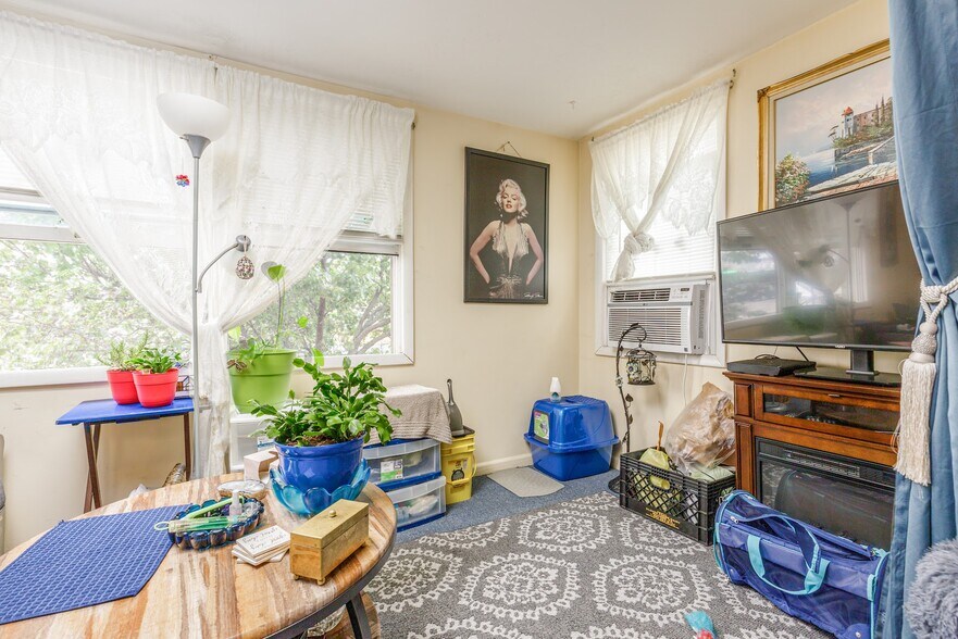 More Photos Of 117 Boulevard, Seaside Heights Apartments For Sale