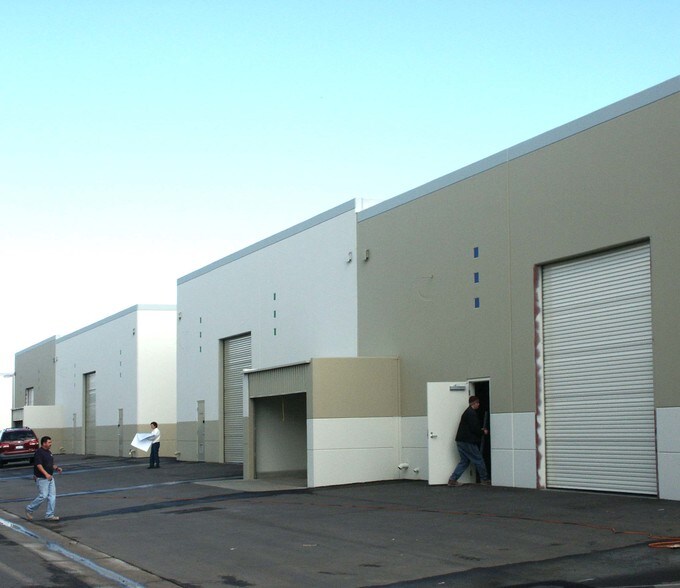 More Photos Of 1621 S Rose Ave, Oxnard Warehouse For Lease