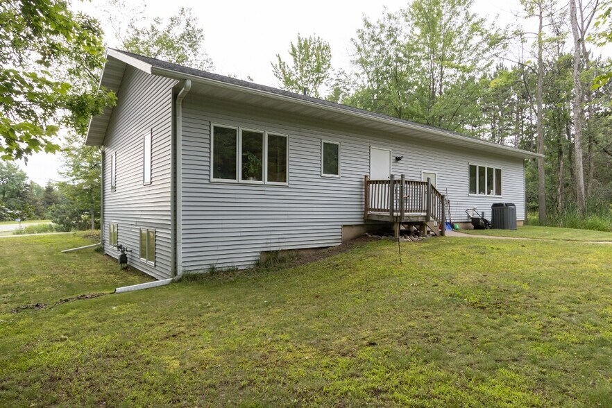 More Photos Of 226126 Hummingbird Rd, Wausau Medical For Sale
