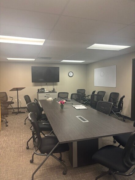 More Photos Of 1-7 N Broadway, Edmond Office For Sale