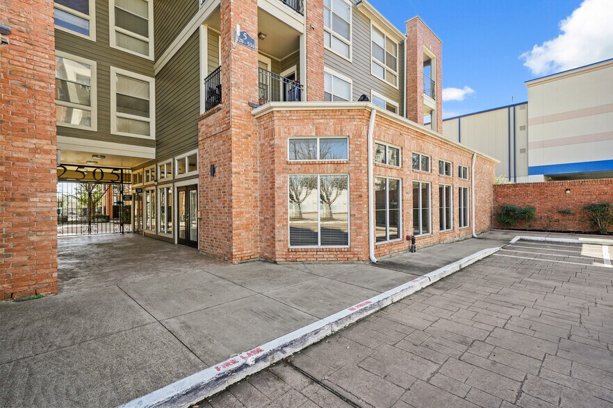 More Photos Of 2505 Washington Ave, Houston Apartments For Lease