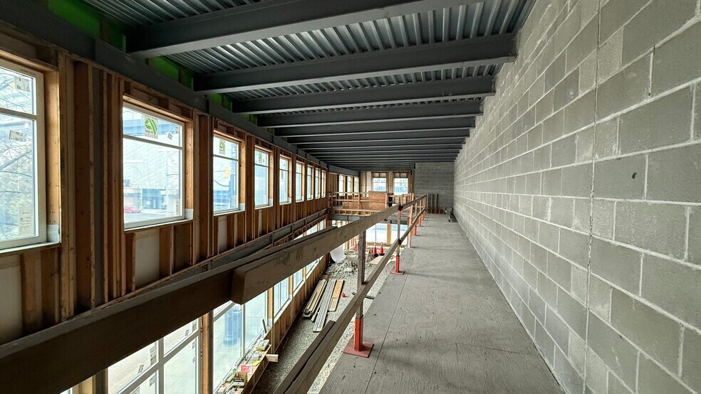 More Photos Of 1659 Water St, Kelowna General Retail For Lease