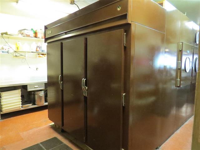 More Photos Of 1348 Front St, Crescent City Restaurant For Sale