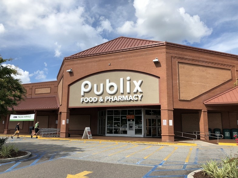 More Photos Of 1525 Old Trolley Rd, Summerville Unknown For Lease