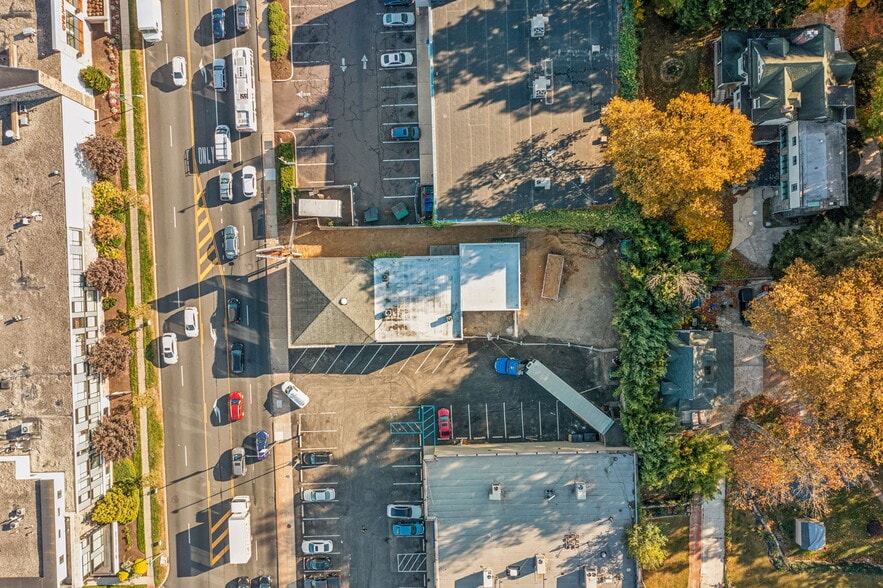 More Photos Of 5052-5056 City Ave, Philadelphia Freestanding For Lease