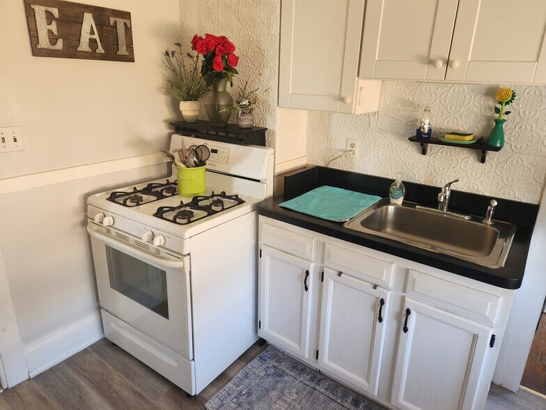 More Photos Of 5223 W 52nd St, Parma Apartments For Sale