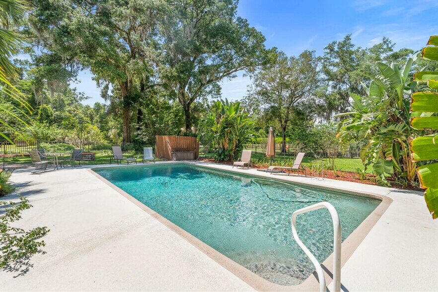 More Photos Of 1056 Reynolds Rd, De Leon Springs Specialty For Sale