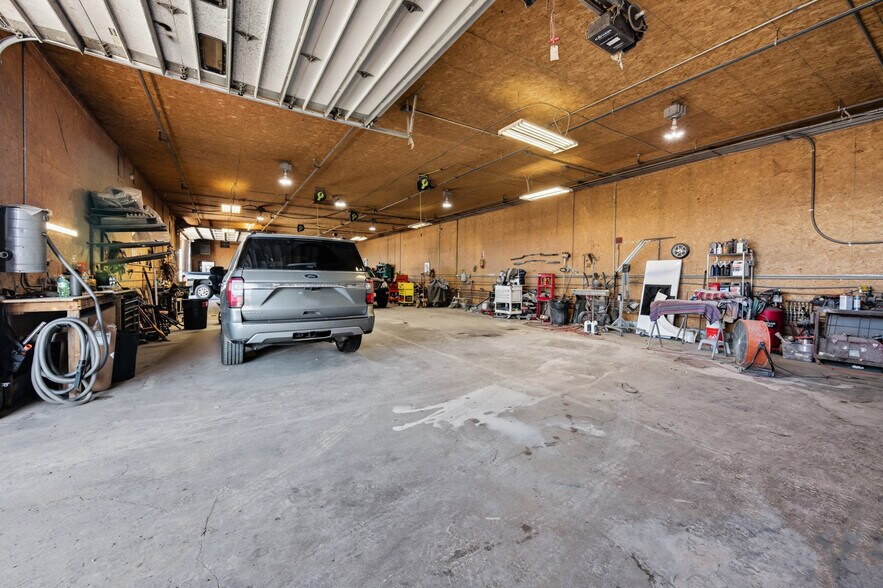 More Photos Of 601 S 10th St, Gunnison Warehouse For Sale